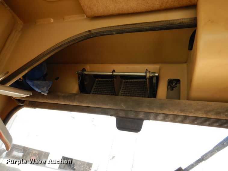 image for item DK2033 2005 Caterpillar 140H  motor grader