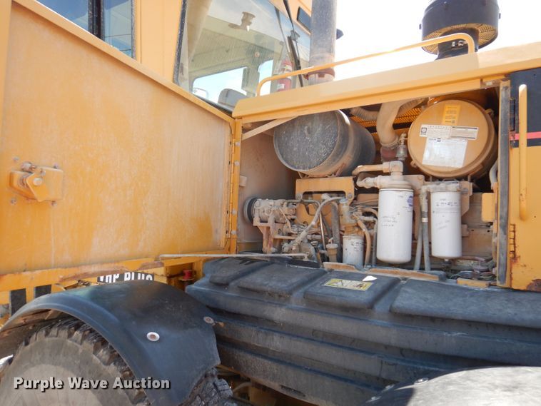 image for item DK2033 2005 Caterpillar 140H  motor grader