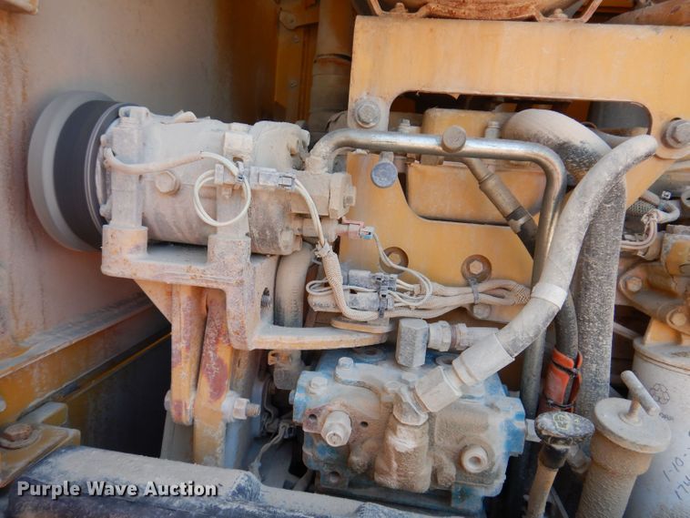 image for item DK2033 2005 Caterpillar 140H  motor grader