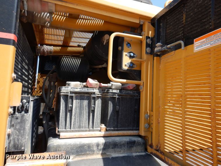 image for item DK2033 2005 Caterpillar 140H  motor grader