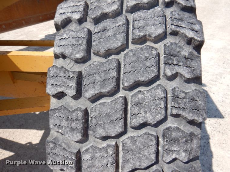 image for item DK2033 2005 Caterpillar 140H  motor grader