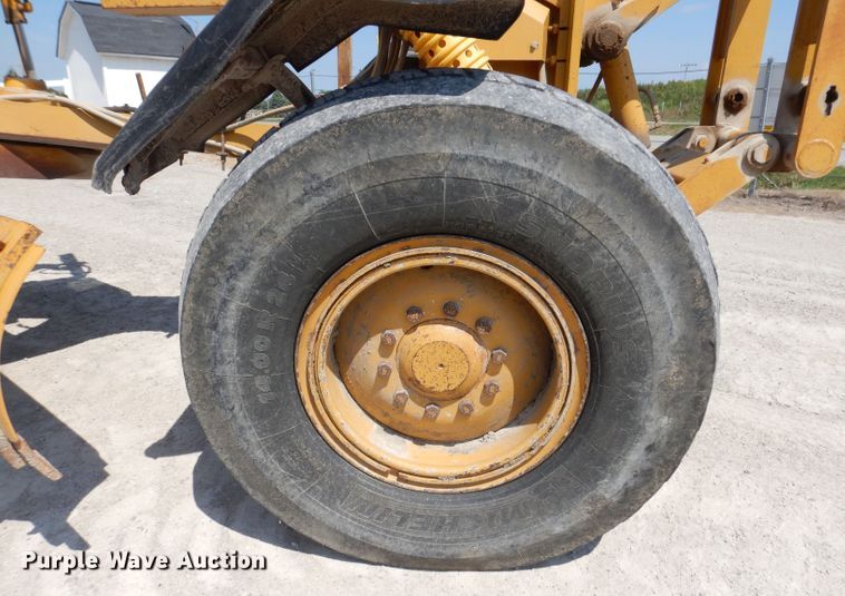 image for item DK2033 2005 Caterpillar 140H  motor grader