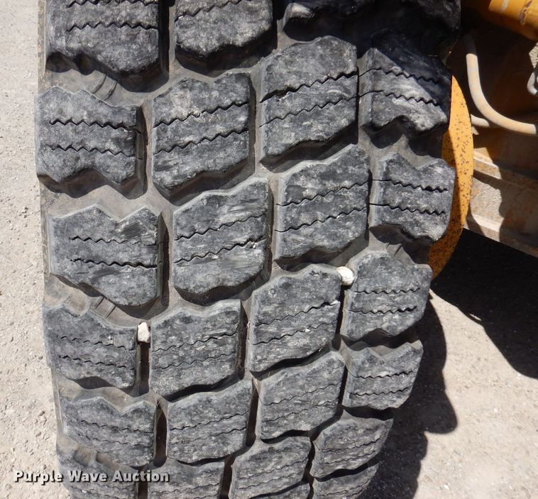 image for item DK2033 2005 Caterpillar 140H  motor grader