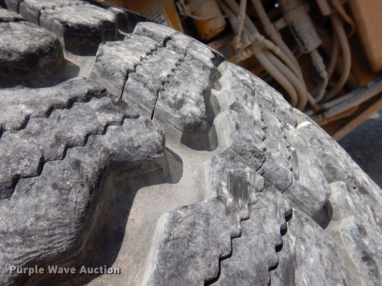 image for item DK2033 2005 Caterpillar 140H  motor grader