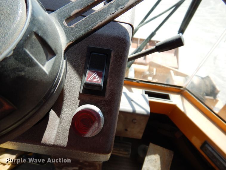 image for item DK2034 1994 Case 721B  wheel loader