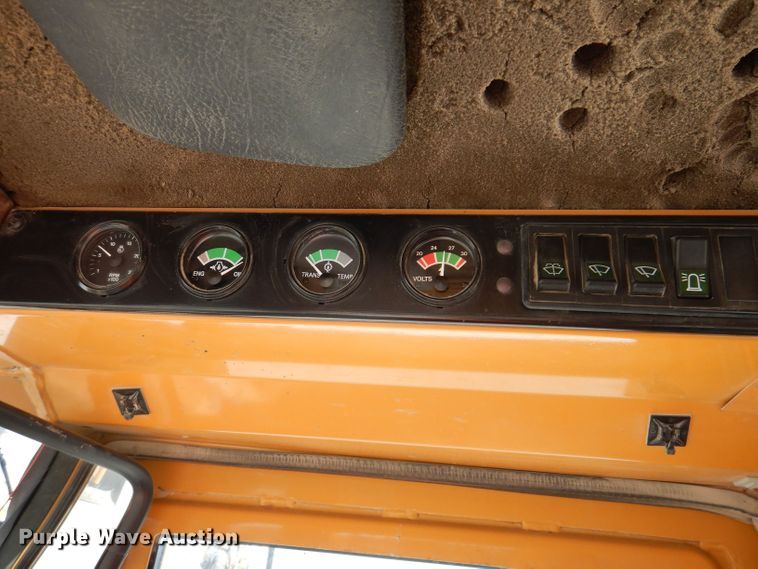 image for item DK2034 1994 Case 721B  wheel loader