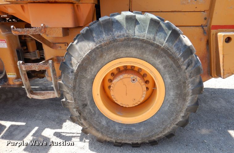 image for item DK2034 1994 Case 721B  wheel loader