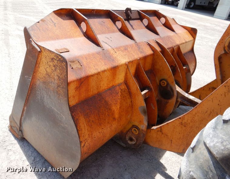 image for item DK2035 1996 Case 721B  wheel loader