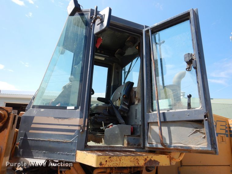 image for item DK2035 1996 Case 721B  wheel loader