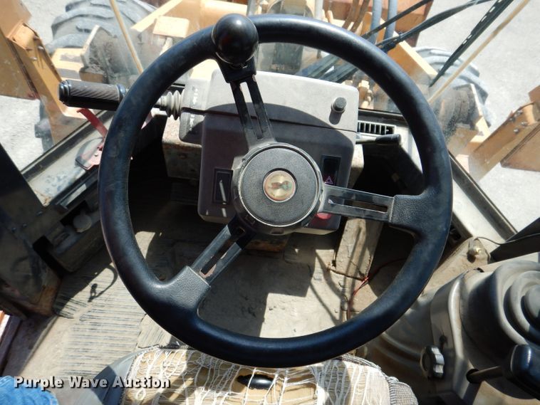 image for item DK2035 1996 Case 721B  wheel loader