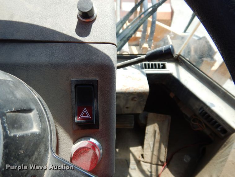 image for item DK2035 1996 Case 721B  wheel loader