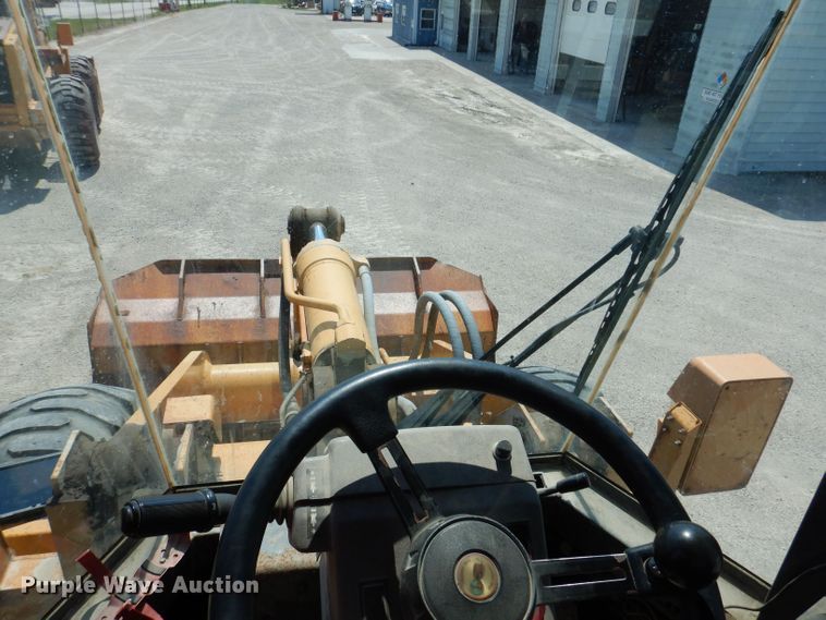 image for item DK2035 1996 Case 721B  wheel loader