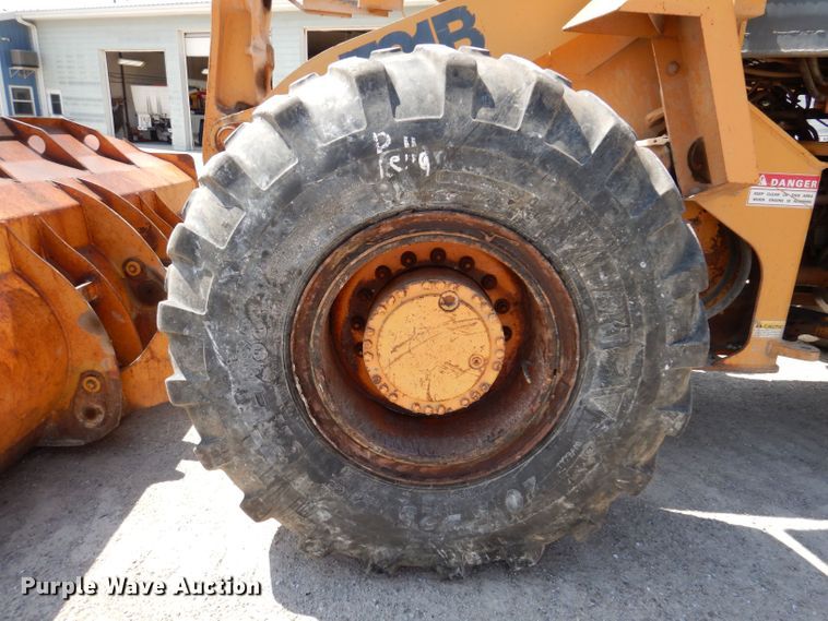image for item DK2035 1996 Case 721B  wheel loader