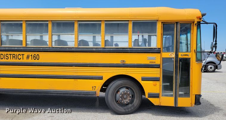 image for item DM2374 2004 Thomas Saf-T-Liner MVP EF  school bus