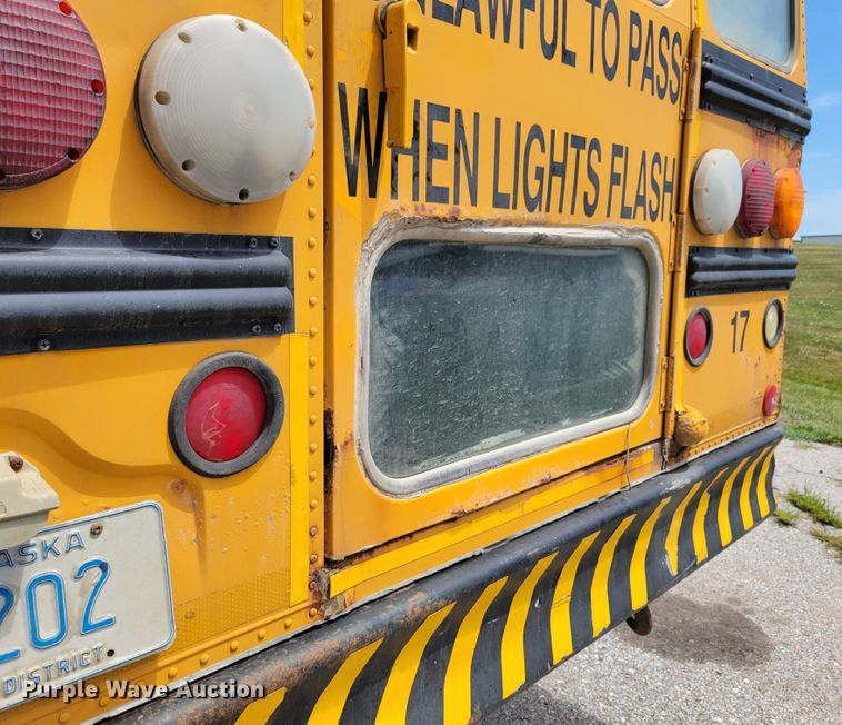 image for item DM2374 2004 Thomas Saf-T-Liner MVP EF  school bus