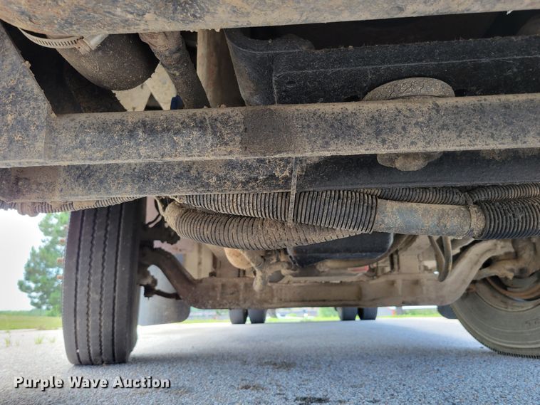 image for item DM2374 2004 Thomas Saf-T-Liner MVP EF  school bus