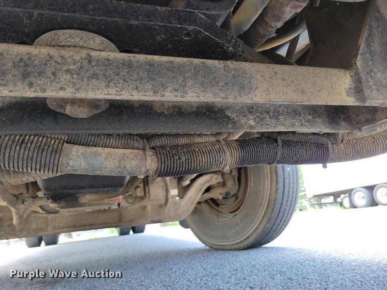 image for item DM2374 2004 Thomas Saf-T-Liner MVP EF  school bus