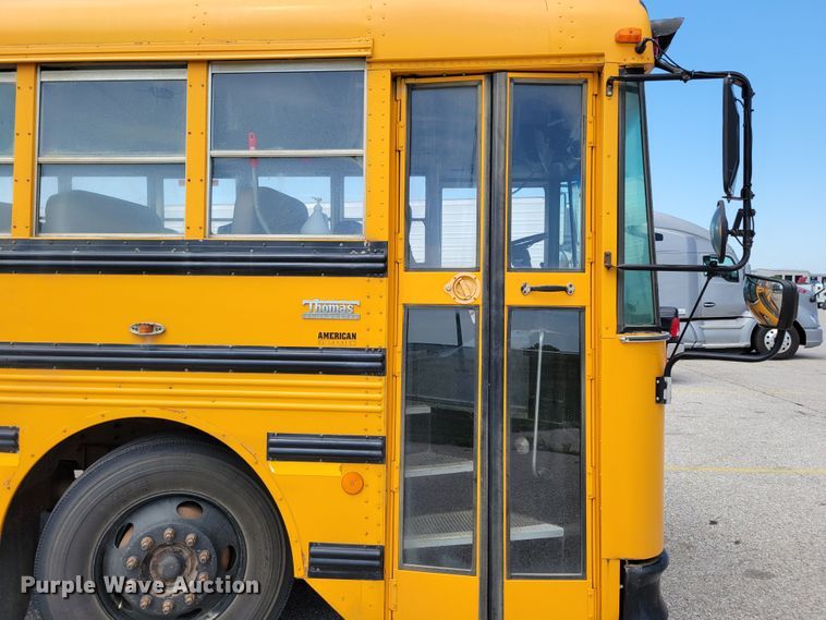 image for item DM2374 2004 Thomas Saf-T-Liner MVP EF  school bus