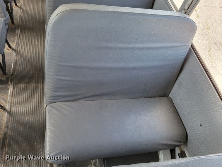 image for item DM2374 2004 Thomas Saf-T-Liner MVP EF  school bus