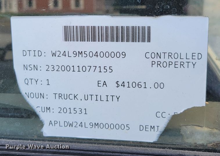 image for item DM2493 1989 Am General M998 Humvee  SUV