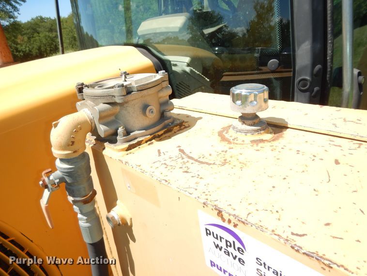 image for item DM3051 2004 John Deere 6420  tractor