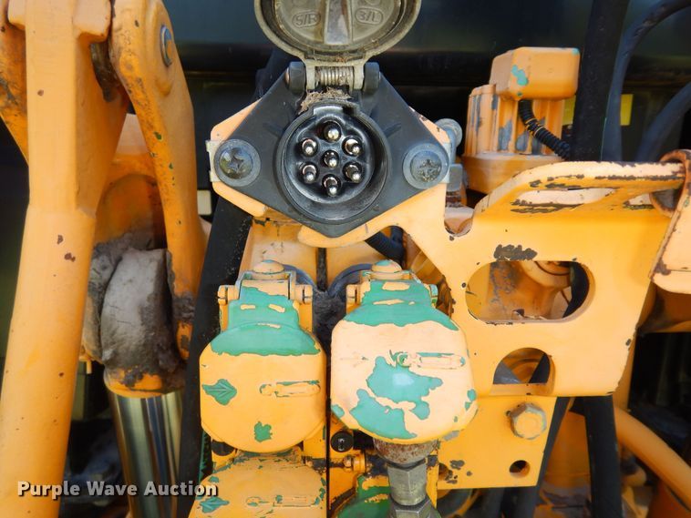 image for item DM3051 2004 John Deere 6420  tractor