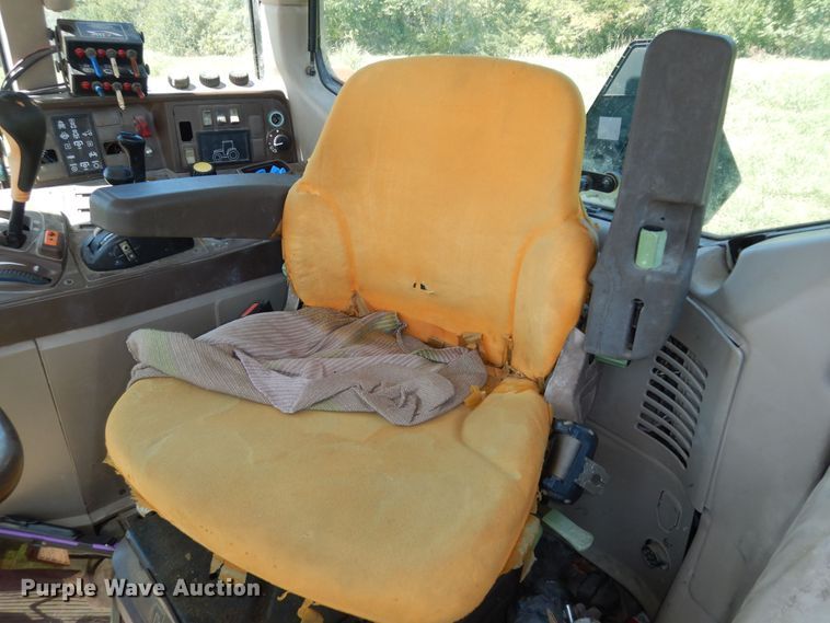 image for item DM3051 2004 John Deere 6420  tractor