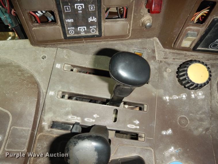 image for item DM3051 2004 John Deere 6420  tractor