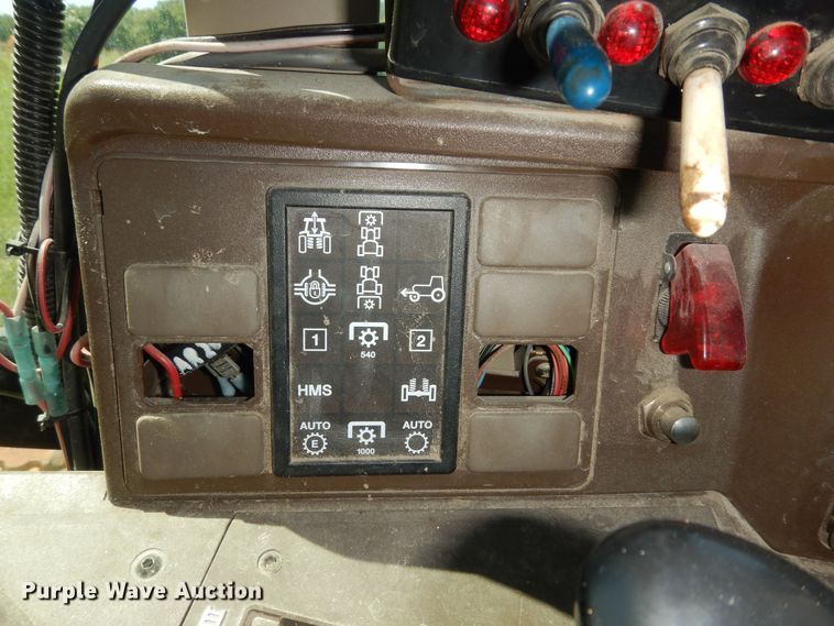 image for item DM3051 2004 John Deere 6420  tractor