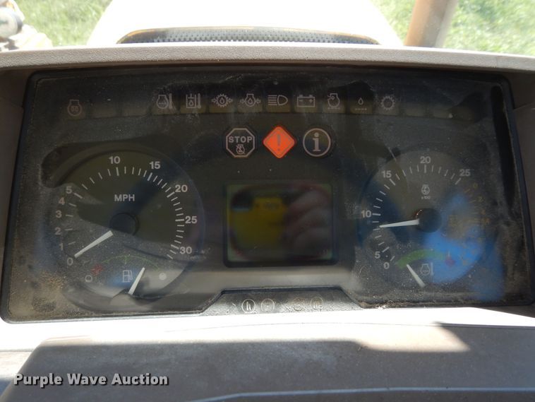 image for item DM3051 2004 John Deere 6420  tractor