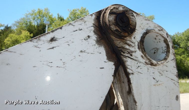 image for item DM3053 2014 Bobcat T750  tracked skid steer loader