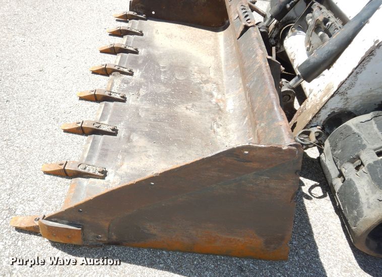 image for item DM3053 2014 Bobcat T750  tracked skid steer loader