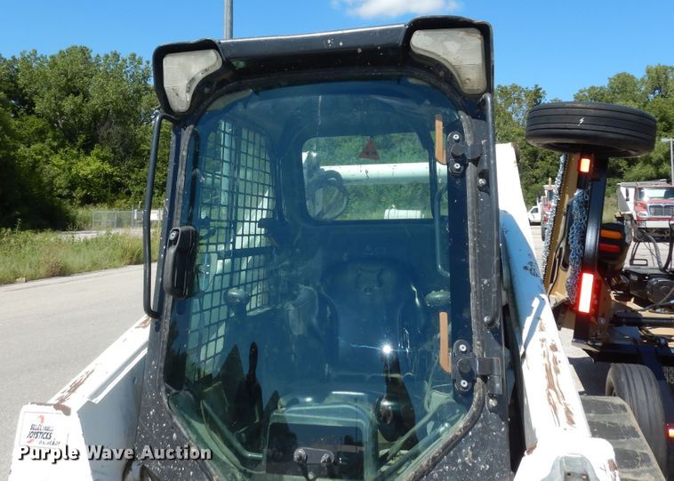 image for item DM3053 2014 Bobcat T750  tracked skid steer loader