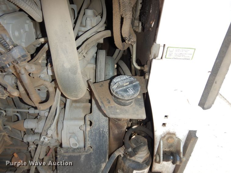 image for item DM3053 2014 Bobcat T750  tracked skid steer loader