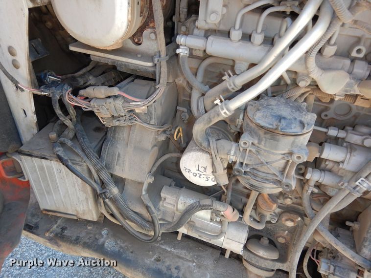 image for item DM3053 2014 Bobcat T750  tracked skid steer loader