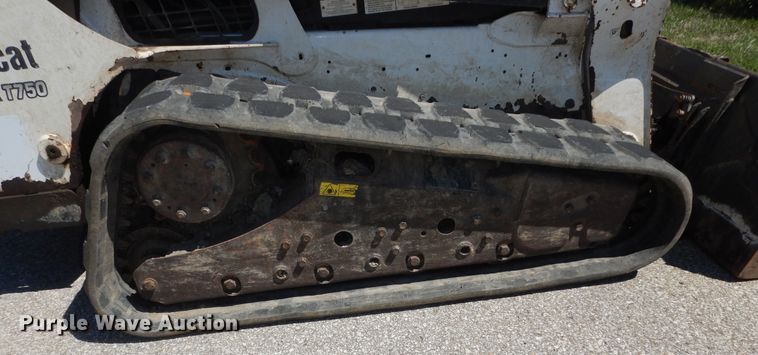 image for item DM3053 2014 Bobcat T750  tracked skid steer loader