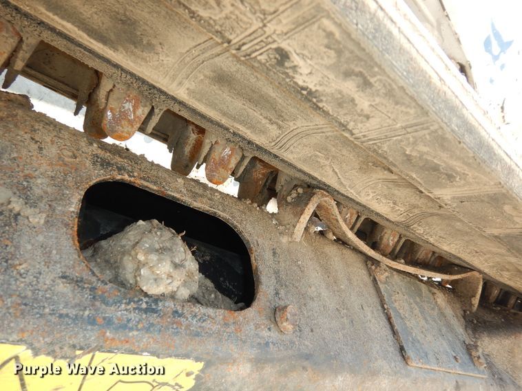 image for item DM3053 2014 Bobcat T750  tracked skid steer loader