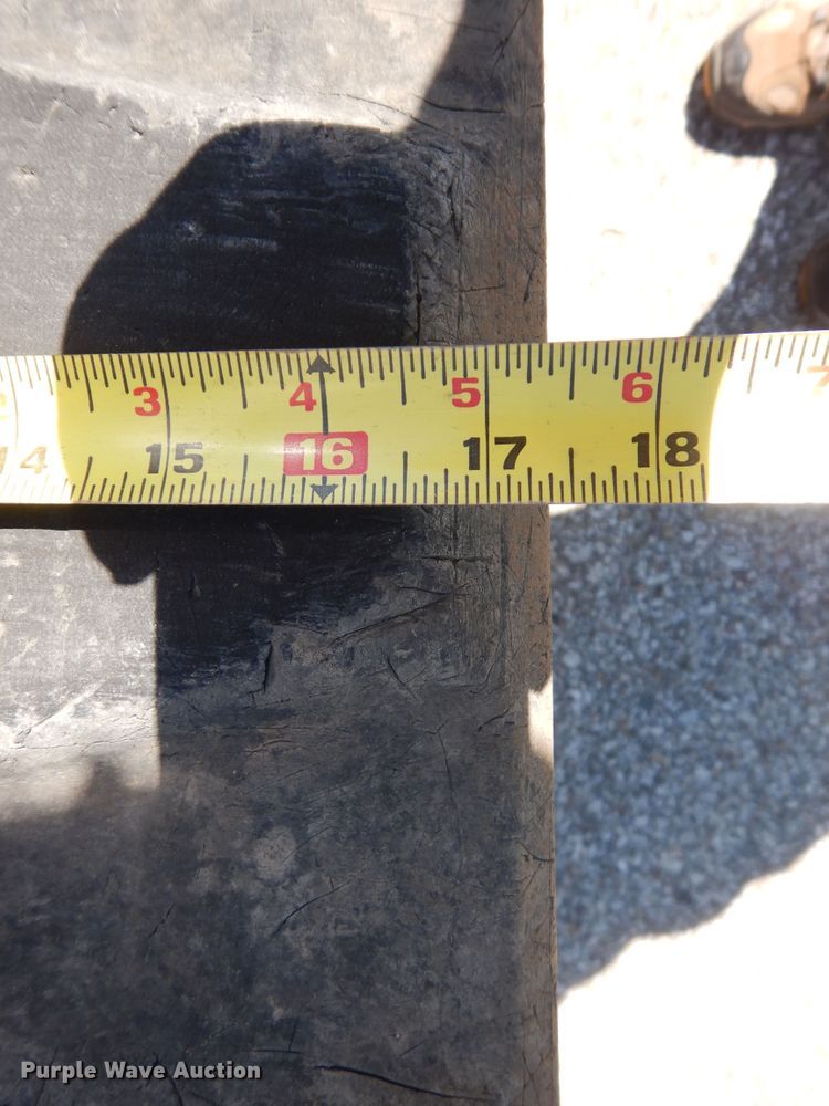 image for item DM3053 2014 Bobcat T750  tracked skid steer loader