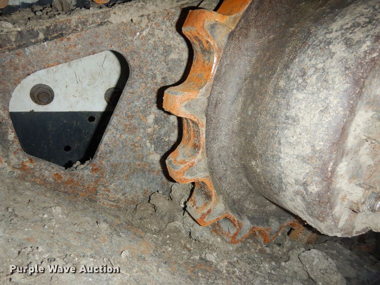 image for item DM3053 2014 Bobcat T750  tracked skid steer loader