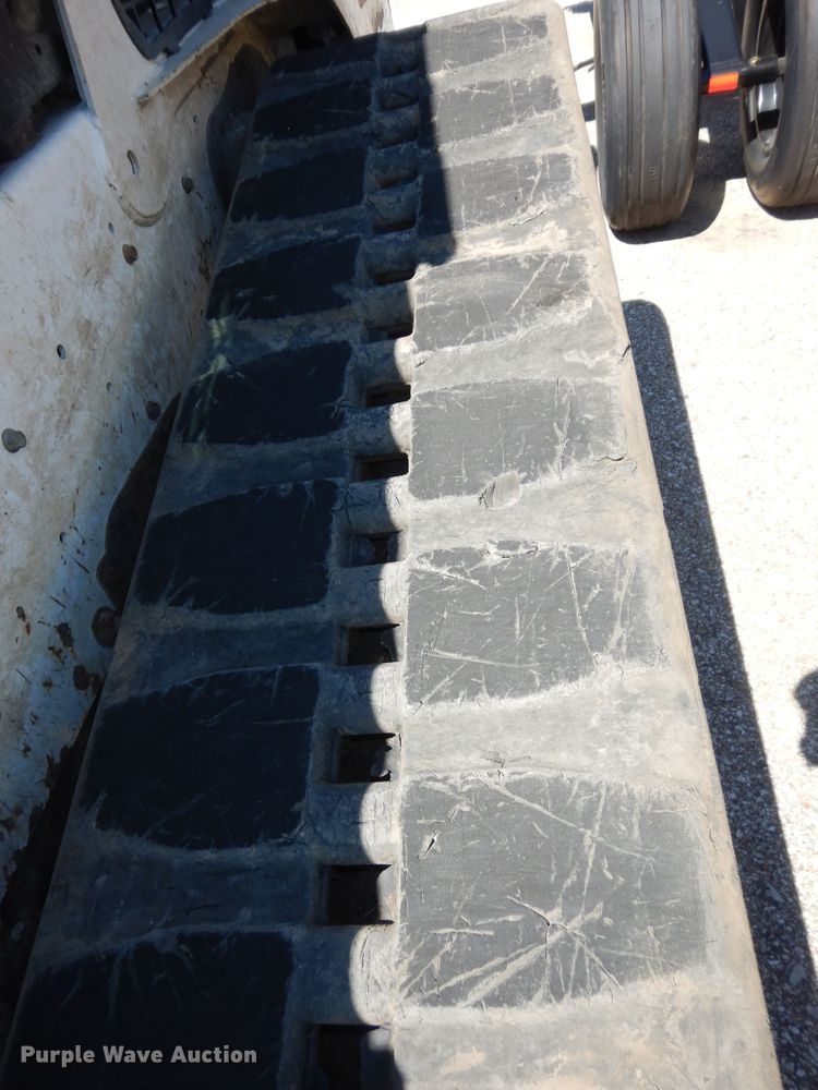 image for item DM3053 2014 Bobcat T750  tracked skid steer loader