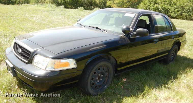 image for item DM3054 2010 Ford Crown Victoria Police Interceptor