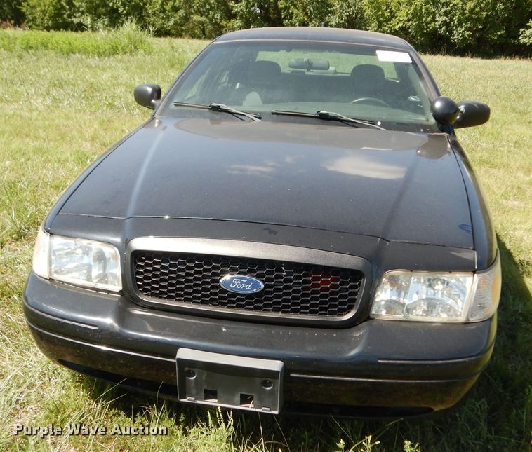 image for item DM3054 2010 Ford Crown Victoria Police Interceptor