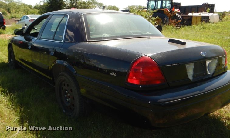image for item DM3054 2010 Ford Crown Victoria Police Interceptor