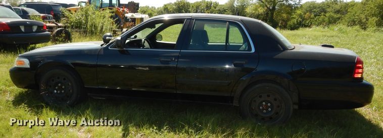 image for item DM3054 2010 Ford Crown Victoria Police Interceptor