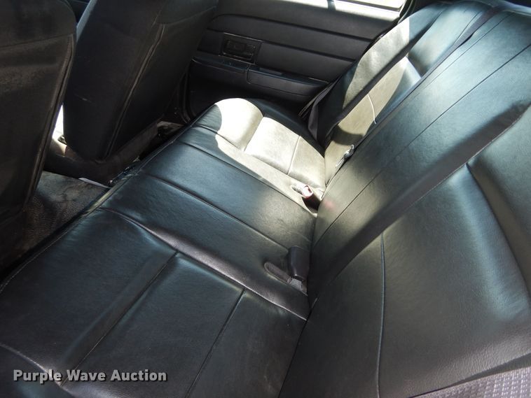 image for item DM3054 2010 Ford Crown Victoria Police Interceptor