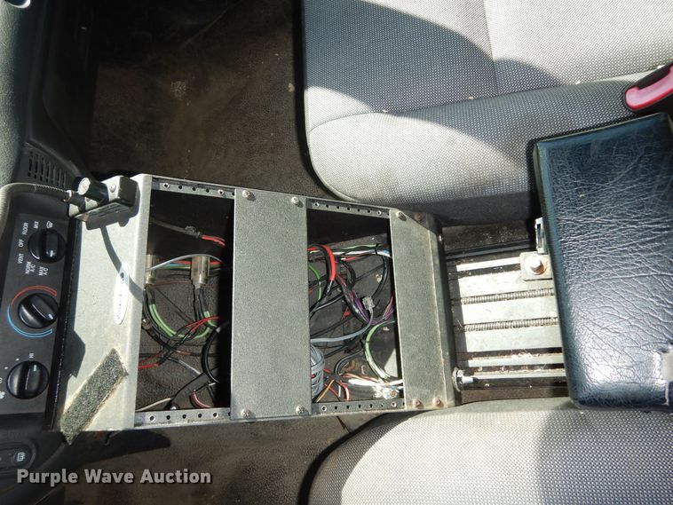 image for item DM3054 2010 Ford Crown Victoria Police Interceptor