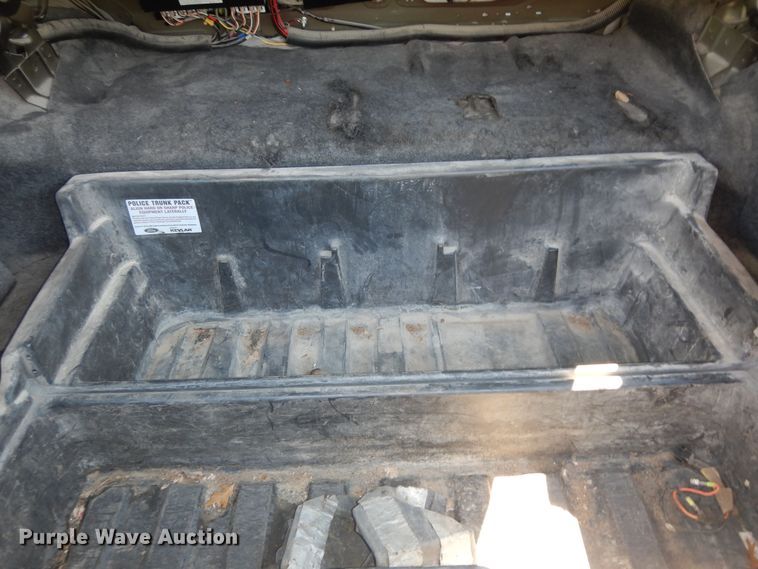 image for item DM3054 2010 Ford Crown Victoria Police Interceptor