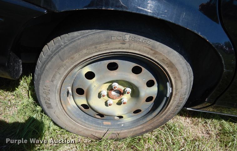 image for item DM3054 2010 Ford Crown Victoria Police Interceptor