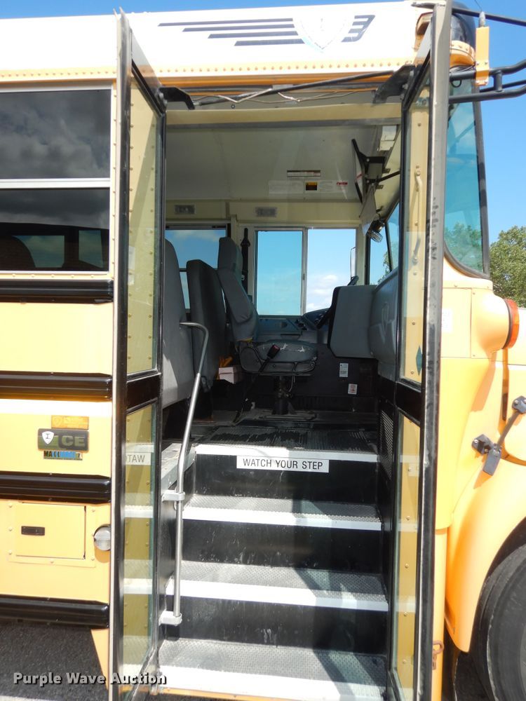 image for item DM3070 2010 International CE  school bus