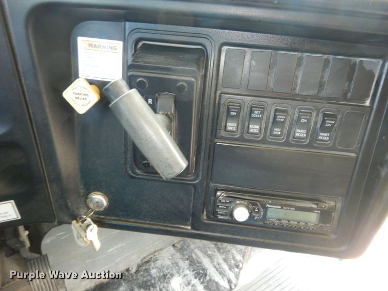 image for item DM3070 2010 International CE  school bus